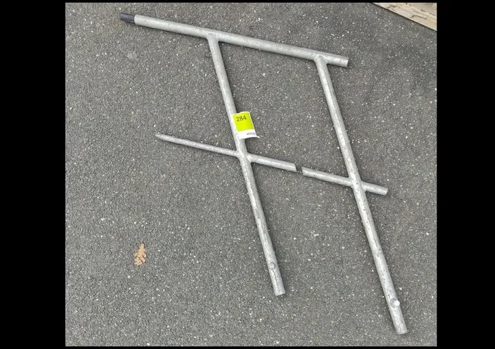 NivTec Treppengeländer 2-fach - Mittelstück defekt